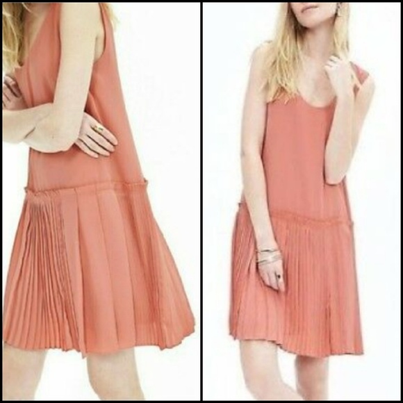 Banana Republic Dresses & Skirts - 🆕️ BANANA REPUBLIC Sleeveless Pleated Dress!